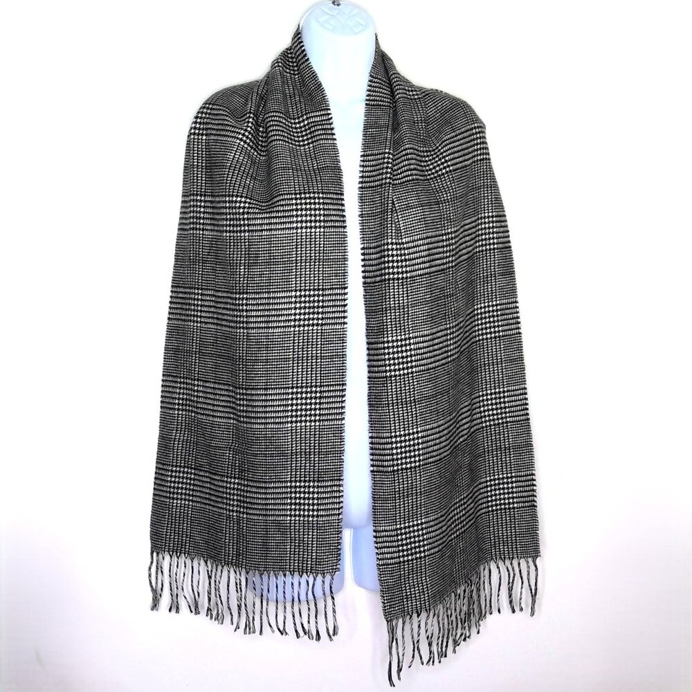 New Black White & Gray Plaid Scarf  Wrap Shawl Fringed Super Soft Long NWOT